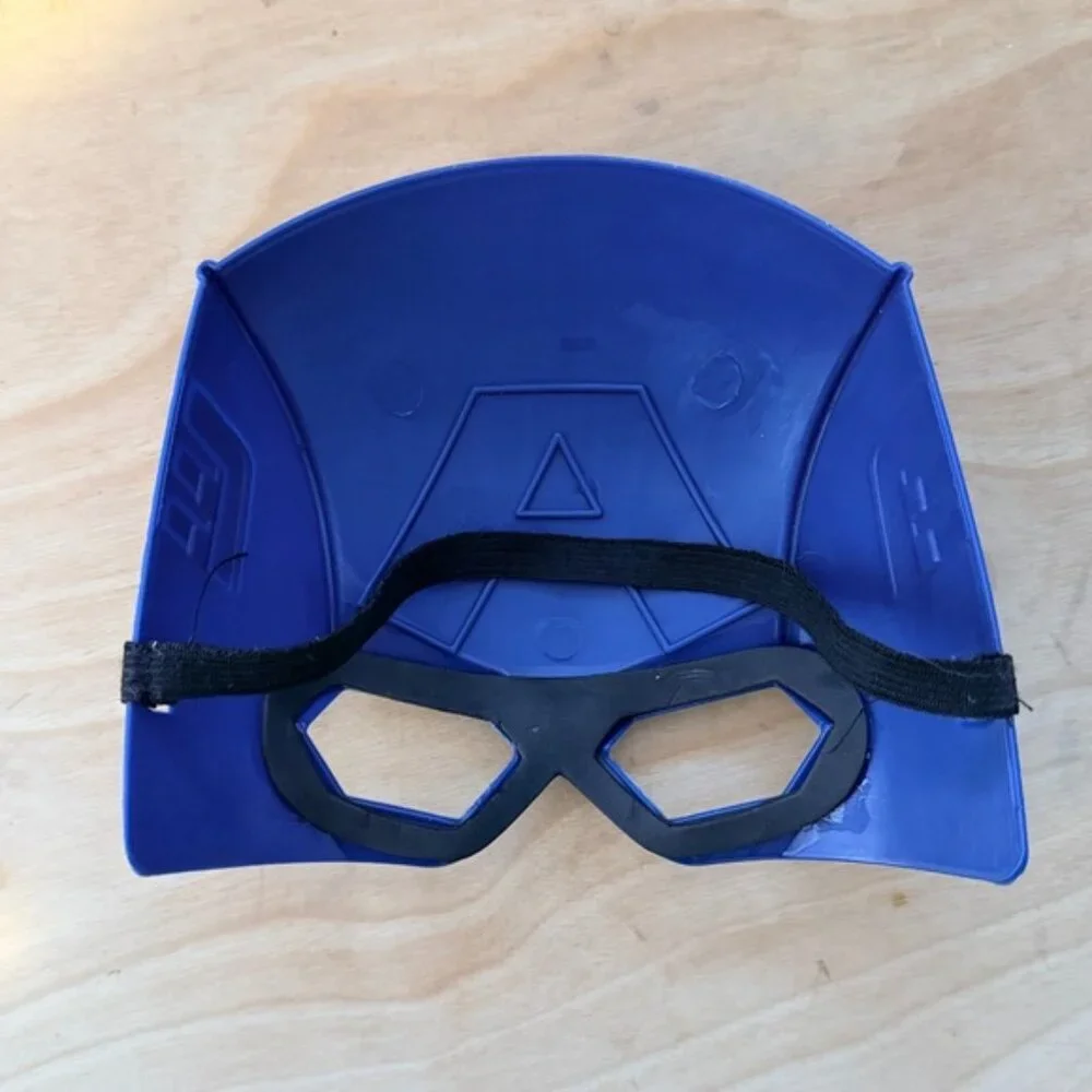 Rubies Marvel Avengers Deluxe Captain America Size Small - Picture 7 of 10